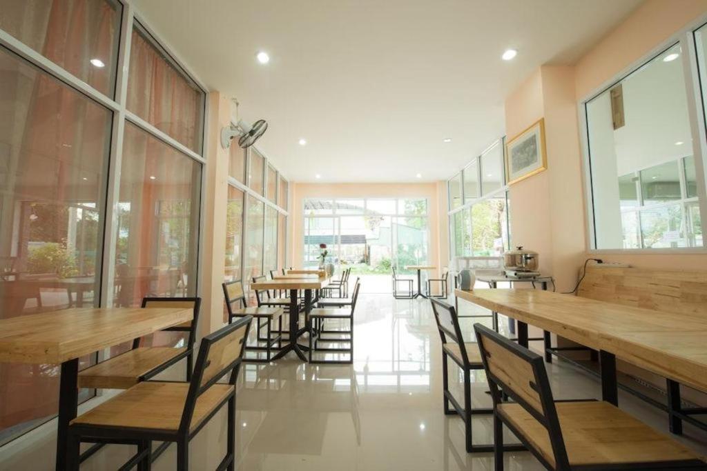 צ'יאנג ריי Bees Smile Hotel מראה חיצוני תמונה